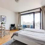 Jt's Korunni Str. براغ