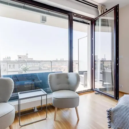Jt's Korunni Str. Apartman Prága