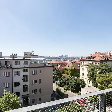 Jt's Korunni Str. Apartment Prague